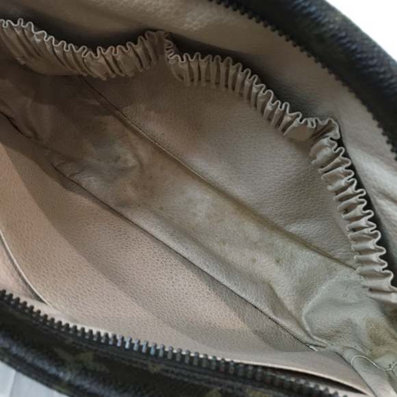 Louis Vuitton Monogram Toilette Pochette 23 Sku# 69871 - Picture 3 of 9